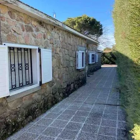 Angeles De San Rafael بيت للعطل